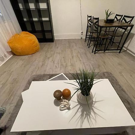 Comfy 2 Bedroom On Tower Bridge London Exterior photo