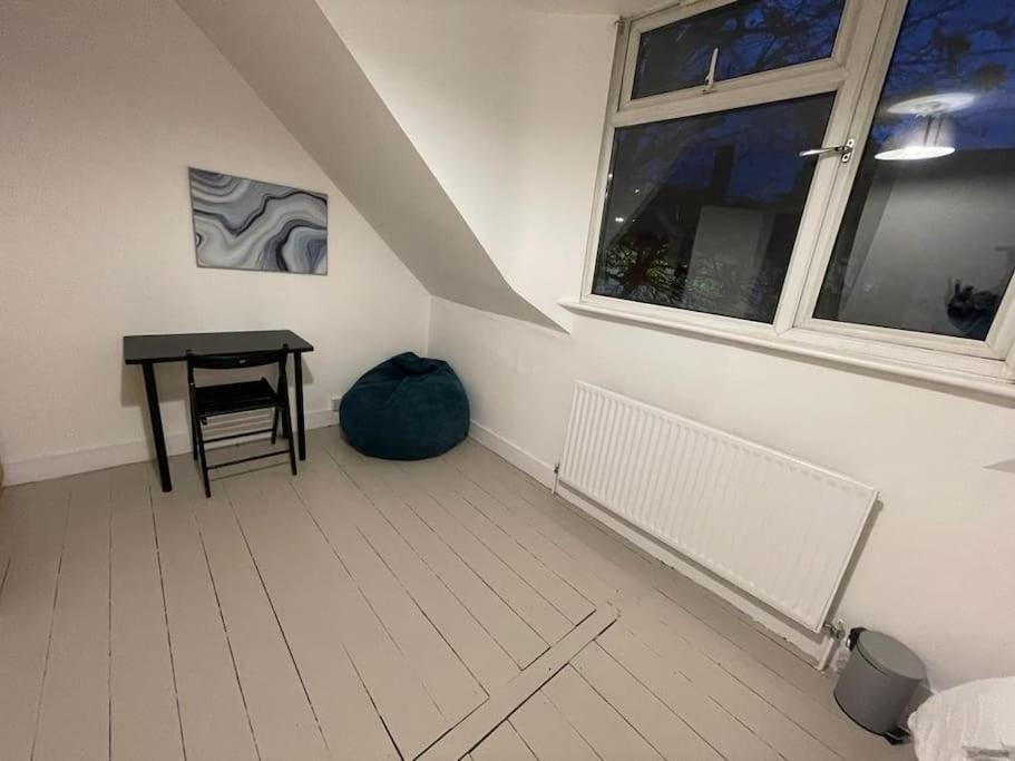 Comfy 2 Bedroom On Tower Bridge London Exterior photo